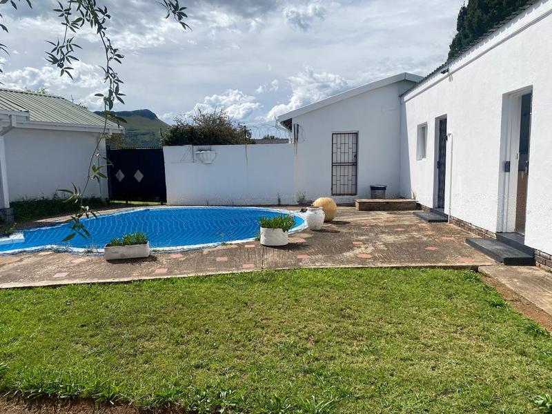 6 Bedroom Property for Sale in Komani Park Eastern Cape